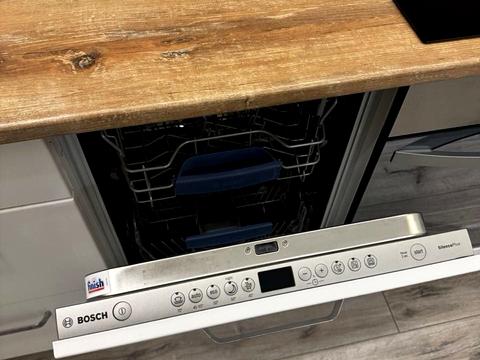 квартира за адресою Джона Маккейна вул. (Івана Кудрі), 7