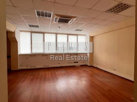 комерційна за адресою Польова вул., 63-65