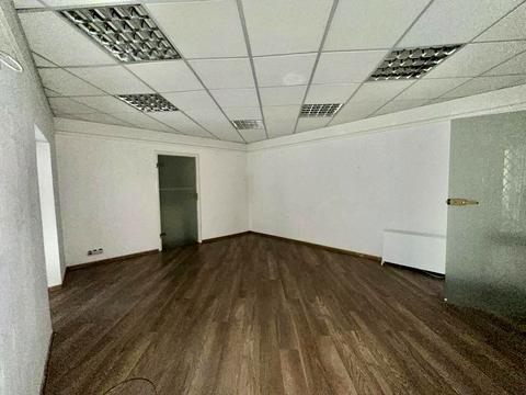 коммерческая по адресу Банковская ул., 5