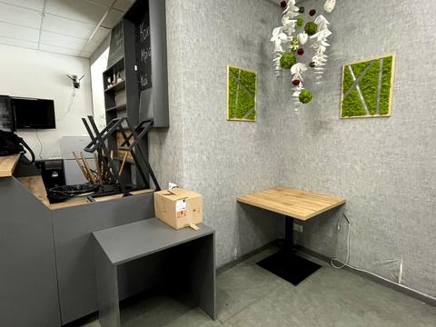 комерційна за адресою Лесі Українки бульв., 12