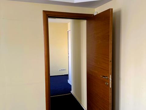 комерційна за адресою Голосіївська вул., 7 к3