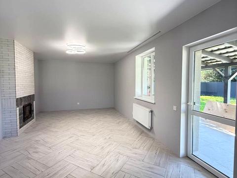 дом по адресу Київська