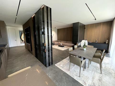 будинок за адресою Лютнева