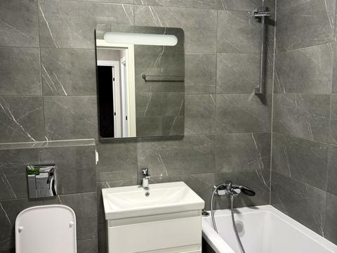 квартира за адресою Домбровського вул., 3б, к.14,15