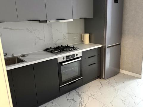 квартира за адресою Домбровського вул., 3б, к.14,15