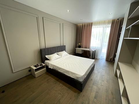 будинок за адресою Лютнева