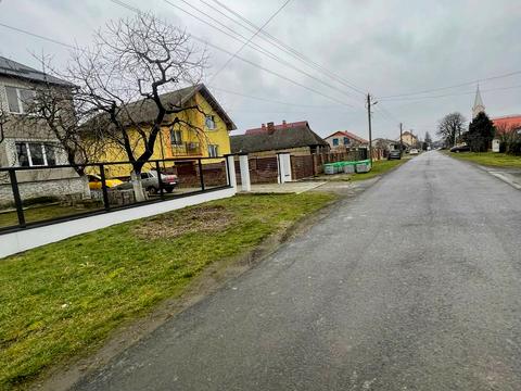 участок по адресу Борканюка