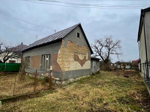 участок по адресу Борканюка