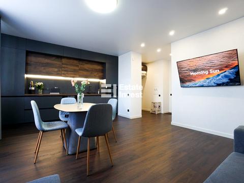 квартира по адресу Олександра Олеся ул., 3