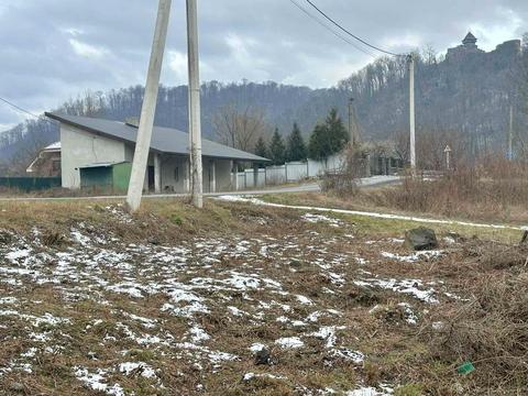 участок по адресу Ужанська