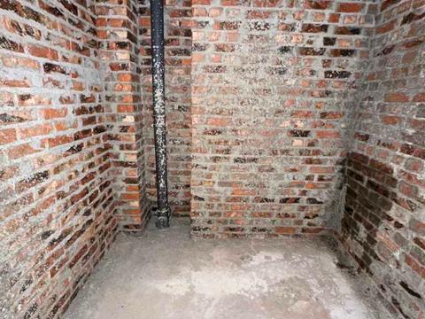 квартира за адресою Героїв України вул., (Будинок)