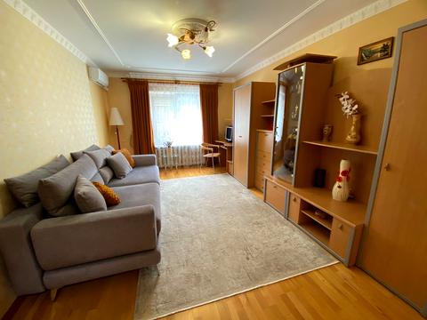 квартира за адресою Мілютенка вул., 17-В