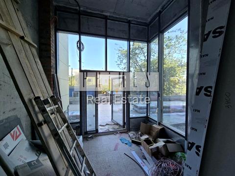 комерційна за адресою Звіринецька вул., 72