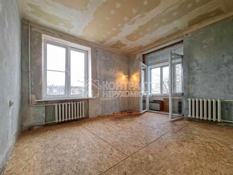 квартира за адресою Дванадцятого Квітня вул., 4