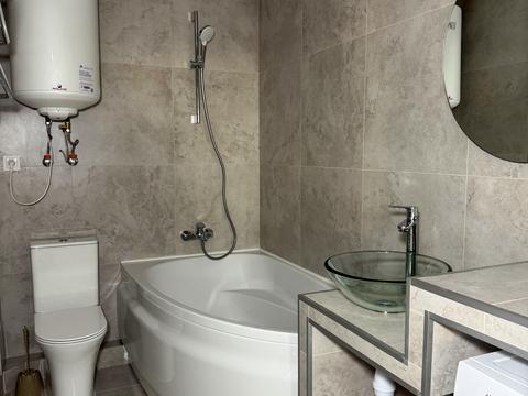 квартира по адресу Олега Мудрака ул. (Генерала Наумова), 1-Б