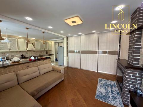 квартира за адресою Регенераторна вул., 4 к13