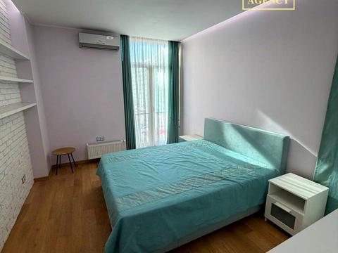 квартира за адресою Регенераторна вул., 4 к13