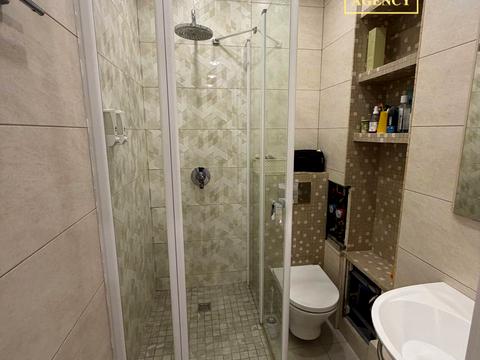 квартира за адресою Регенераторна вул., 4 к13