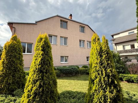 будинок за адресою Богдана Хмельницького вул.