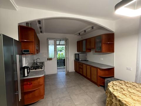 будинок за адресою Богдана Хмельницького вул.