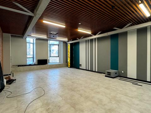 комерційна за адресою Болсуновська вул. (Сергія Струтинського), 4