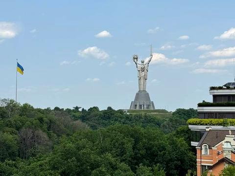 коммерческая по адресу Болсуновская ул. (Сергея Струтинского), 13