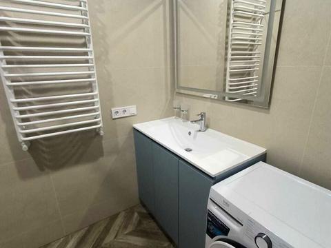 квартира за адресою Чорновола вул., 1