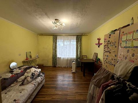 квартира за адресою Тролейбусна вул., 2