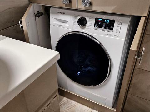 квартира за адресою Ніла Армстронга вул. (Казакова), 4