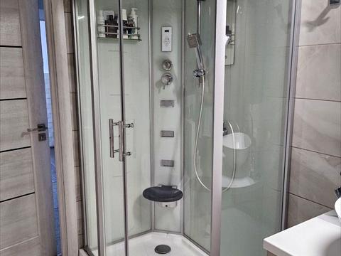 квартира за адресою Ніла Армстронга вул. (Казакова), 4