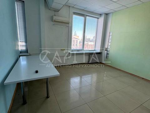 комерційна за адресою Київ, Лесі Українки бульв., 34