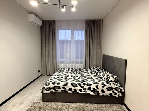 будинок за адресою с. Петропавлівська Борщагівка, Дніпровська