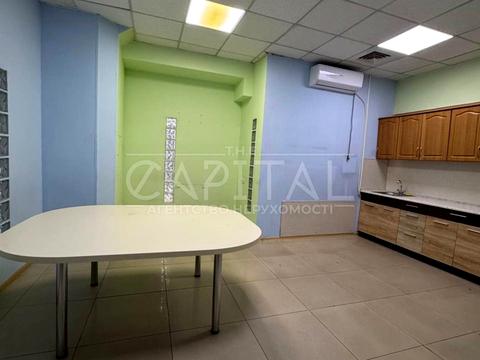 комерційна за адресою Київ, Лесі Українки бульв., 34