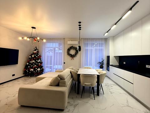 будинок за адресою с. Петропавлівська Борщагівка, Дніпровська