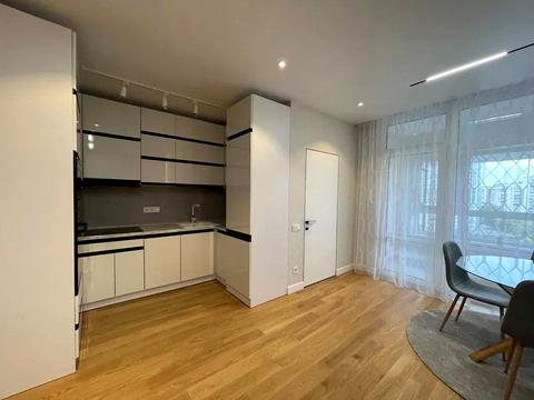 квартира за адресою Київ, Олеся Бердника вул., 1-В