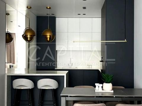 квартира за адресою Салютна вул., (Будинок 02301-02303)