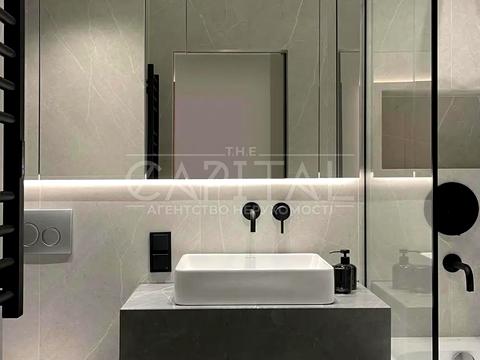 квартира за адресою Салютна вул., (Будинок 02301-02303)