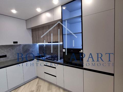 квартира за адресою Героїв Небесної Сотні просп., (Будинок 14/2)