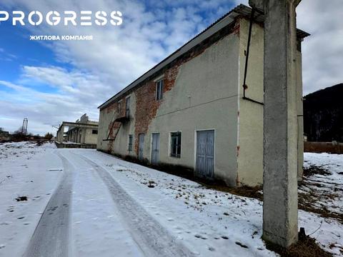 коммерческая по адресу Свободи ул., 16