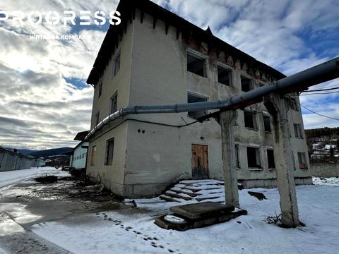 коммерческая по адресу Свободи ул., 16