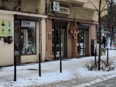 коммерческая по адресу Леси Украинки ул., 5