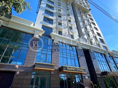 комерційна за адресою Жилянська вул., 68