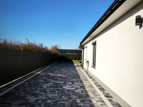 будинок за адресою Ужанська вул.