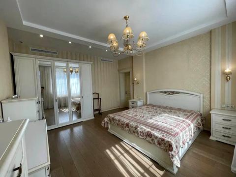 дом по адресу Василя Сліпака ул. (Ермоловой)