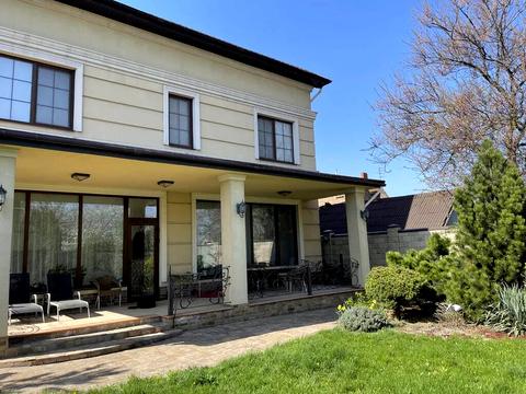 дом по адресу Василя Сліпака ул. (Ермоловой)