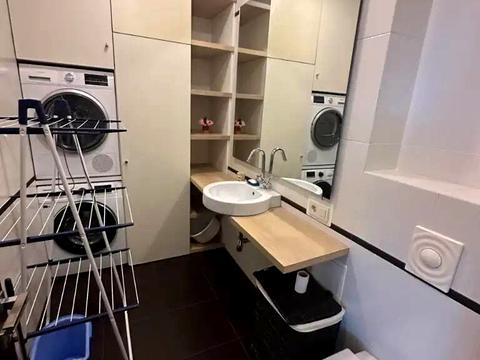 квартира по адресу Дмитрия Яворницкого просп. (Карла Маркса), 5