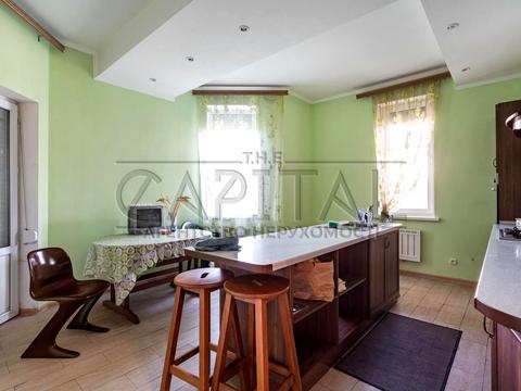 будинок за адресою Весняна вул. (Першотравнева)