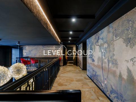 комерційна за адресою Набережно-Хрещатицька вул., 17/18