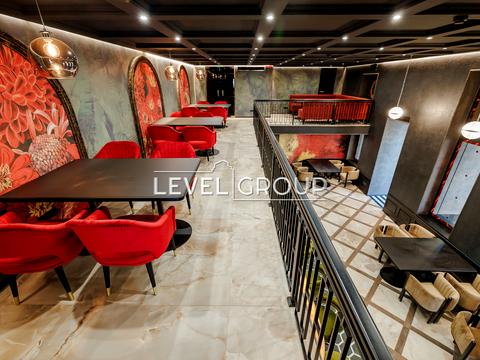 комерційна за адресою Набережно-Хрещатицька вул., 17/18