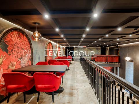 комерційна за адресою Набережно-Хрещатицька вул., 17/18